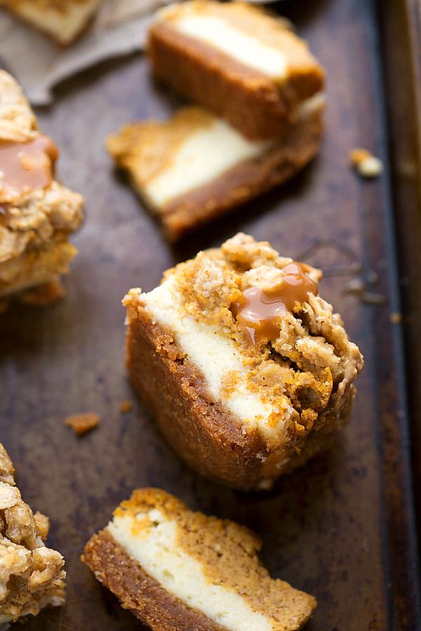 1 teaspoon vanilla extract
Salted or plain caramel to top bars with