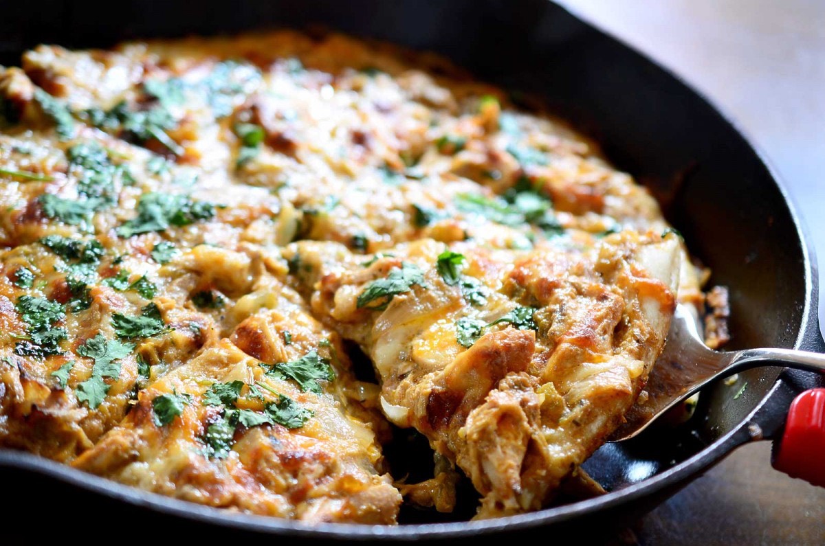 Chicken enchilada pizza 