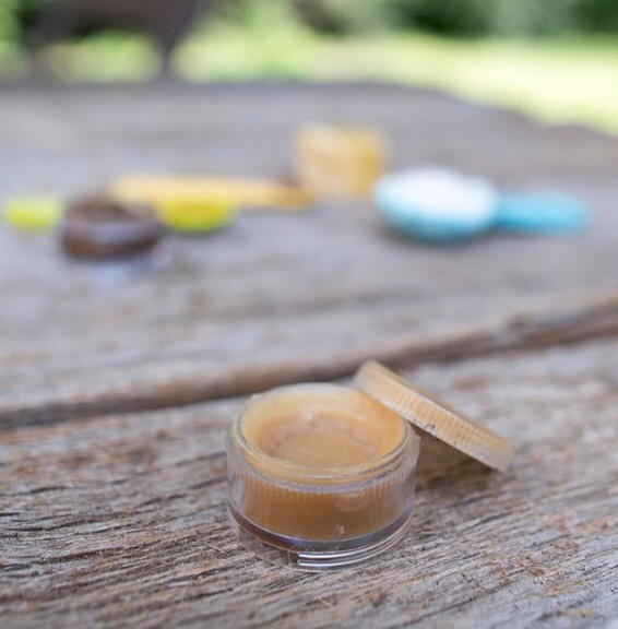 2 tablespoons sweet almond oil
1 teaspoon beeswax
1 teaspoon honey
¼ teaspoon pumpkin spice mix
Lip balm container
In a double boiler combine almond oil and beeswax until melted together. Remove from heat and stir in the honey and pumpkin pie spice. Once mixed put into a sealable container.