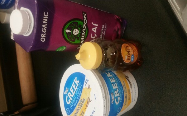 DIY frozen acai BOWLS !!!! Yum