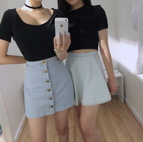 Just be yourself. ANYONE can wear what they want to and everyone can style crop tops there own way. This tip is not meant to tell you how your suppose to wear something, but rather give you inspiration. 😊💜