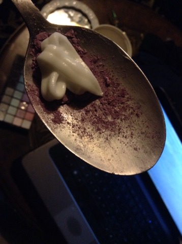 Put moisturizer or primer onto the spoon 