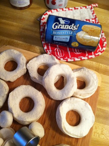 Easy Donuts From Canned Biscuits