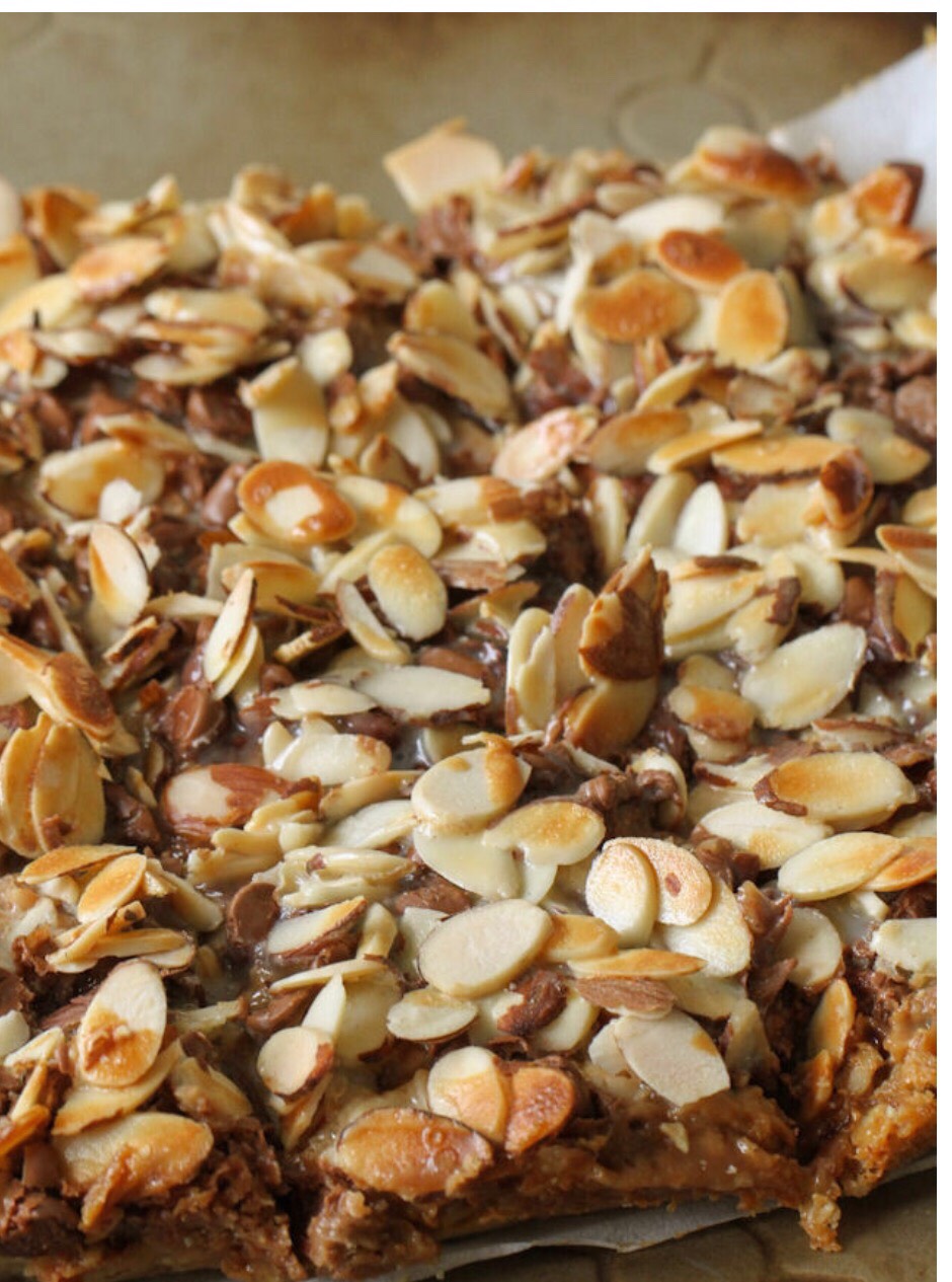 Almond Toffee Bars. 😋