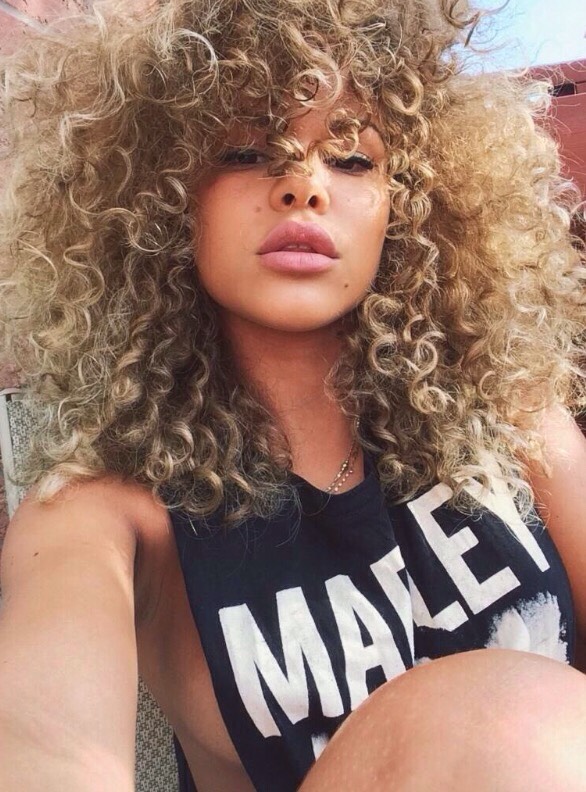 Dyed Hair on Dark Skin Girls / Colored Hair on Darker Skin