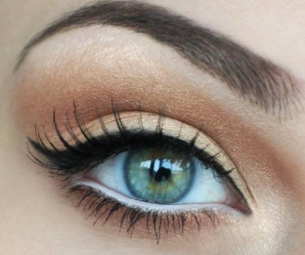 Step By Step Winged Liner 👀