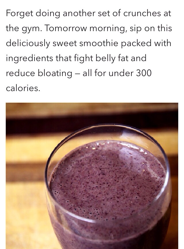 Drink Yourself to a Flat Belly: Pineapple Kale Blueberry Smoothie π
