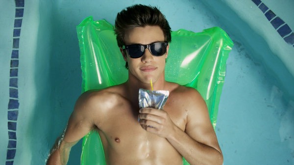 Cameron Dallas' favorite color is green and blue