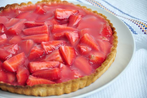 Double Strawberry Pie

http://www.food.com/recipe/strawberry-strawberry-pie-from-the-really-good-food-cook-book-14569

