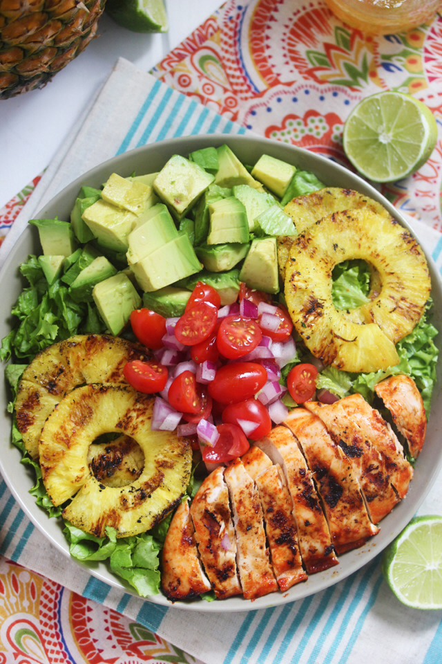 Sriracha Lime Chicken Chopped Salad😋