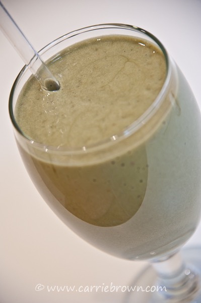 Energy Boosting Smoothie:
-2 tbsp cocoa powder 
-2 tbsp peanut butter
-1 banana 
-8 oz Greek yogurt
(For extra flavour, sprinkle a dash of cinnamon on top)