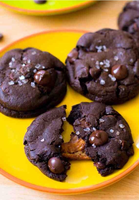 🍪Salted Caramel Dark Chocolate Cookies🍪