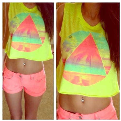 •How To Style A Crop Top•