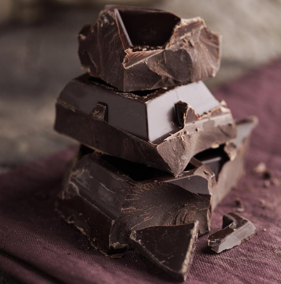 Healthy Habit #10: Indulge in Dark Chocolate Research now shows that eating moderate amounts of dark chocolate can reduce overall body fat and shrink the waist. A study among women with normal weight obesity (skinny fat syndrome) who ate a Mediterranean diet that included two servings of dark 
