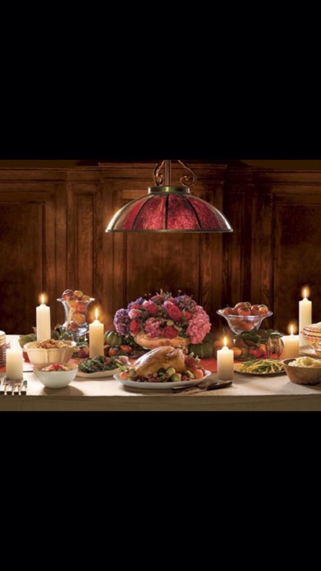 Thanksgiving Dinner Table