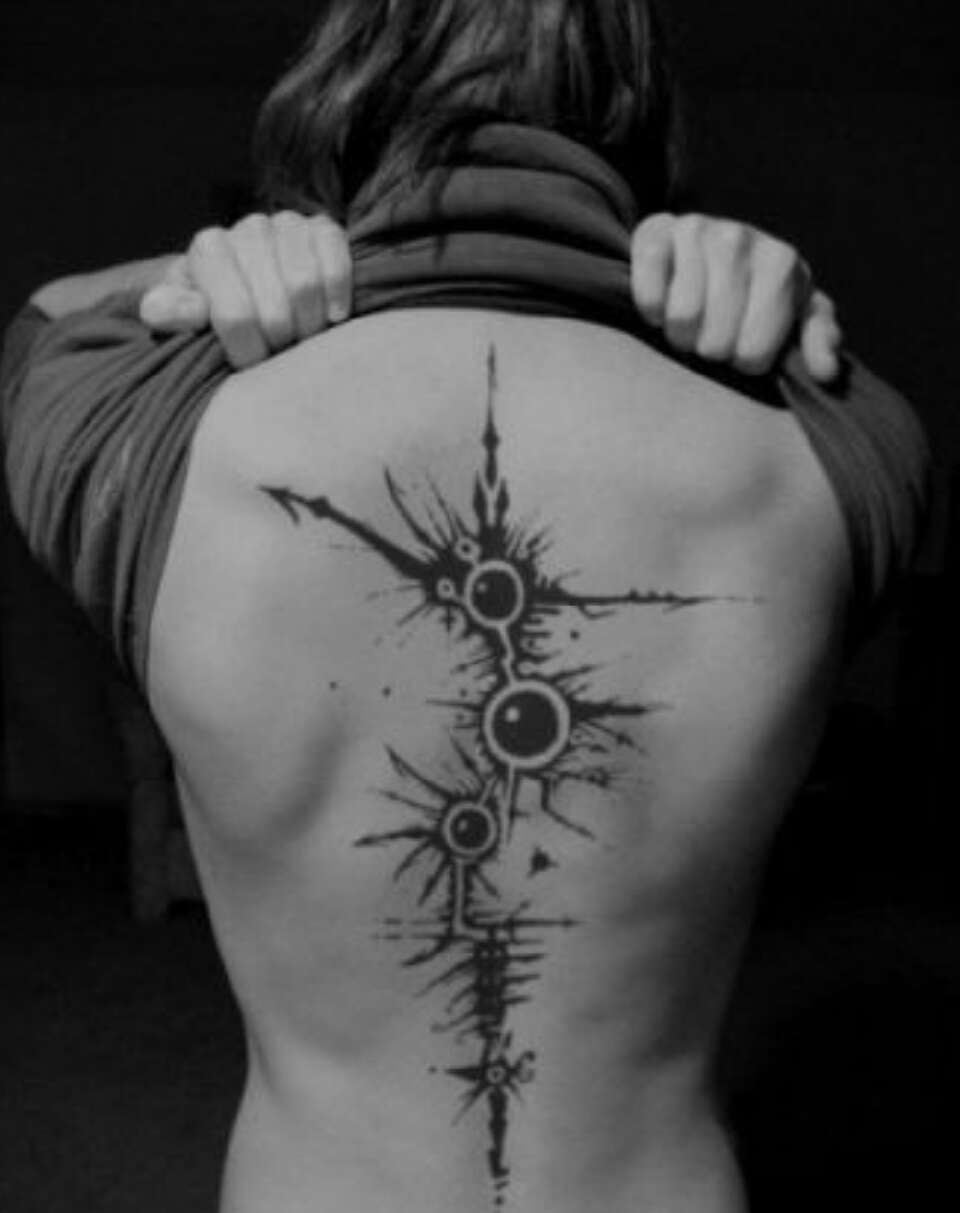 Spectacular Spine Tattoos !!!