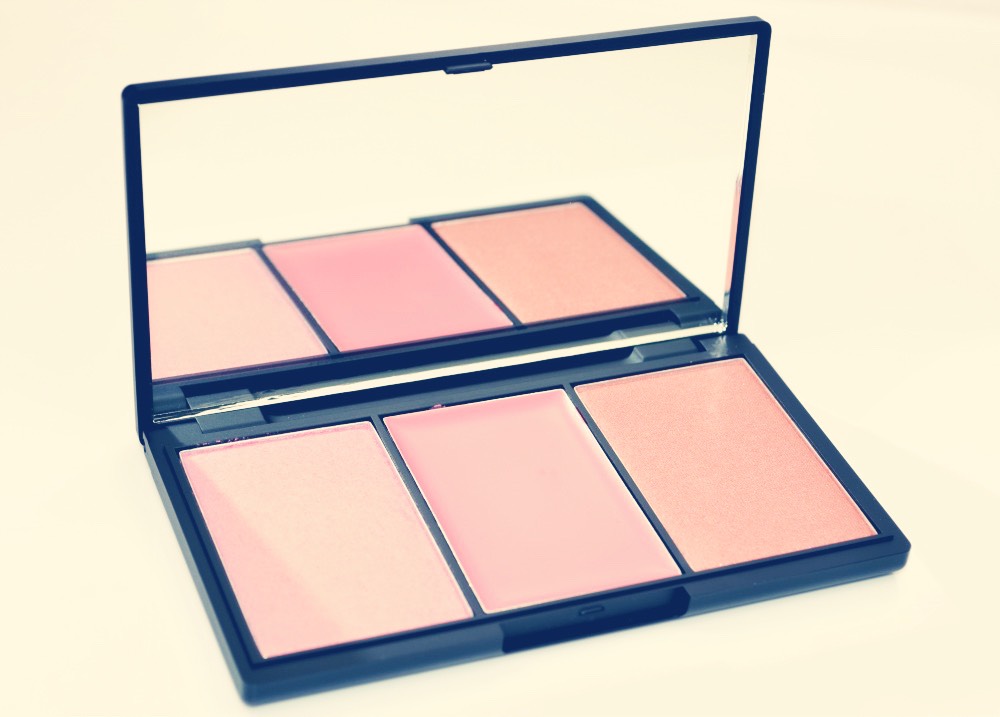 To add some colour to your checks apply a light blusher, I use a sleek blush by 3 palette and there are so good, so easy to blend! My palette is called pink lemonade and my favourite blusher in there is called pink mint. To apply the blusher I use the mua f6 brush 