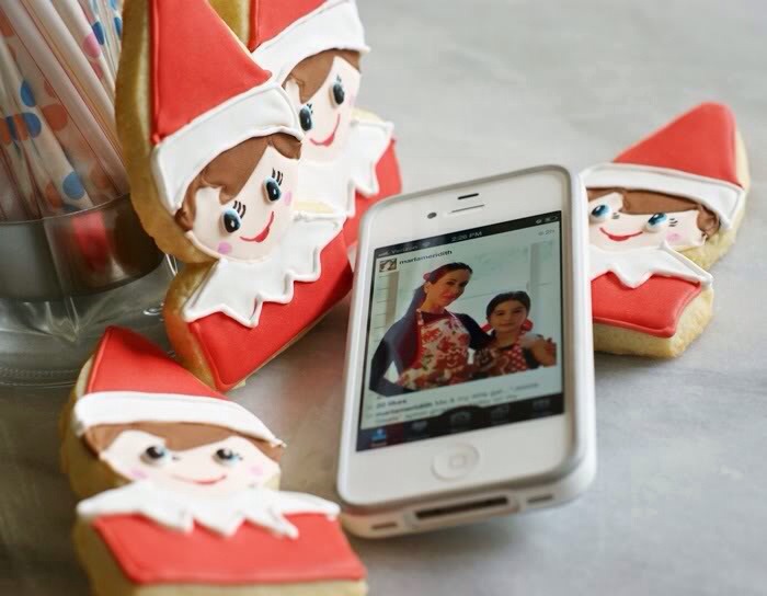 First Bake your favorite sugar cookie recipe, any recipe will do. Use the template to crest the design, allow the cookies to cool and gather up your supplies!