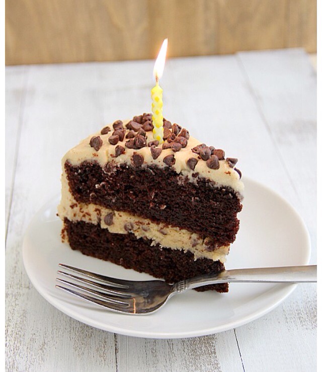 Chocolate Chip Cookie Dough Cake