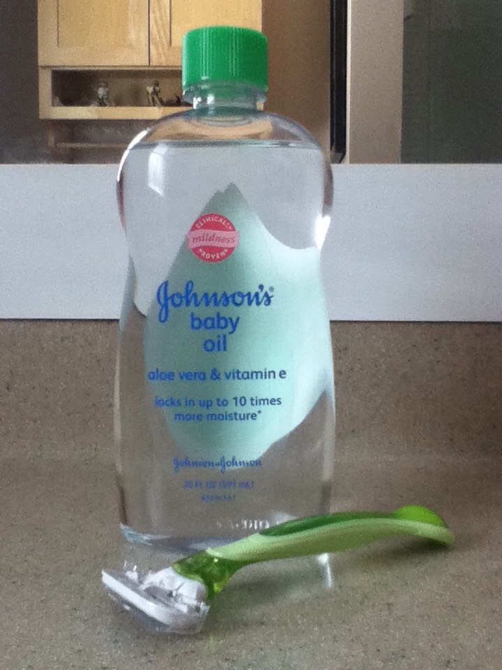 20 Amazing Beauty Uses For Baby Oil