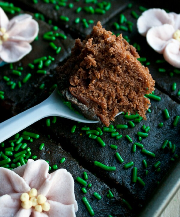 crazy wacky depression cake treat 4 my diet frends:no sugar,milk,butter