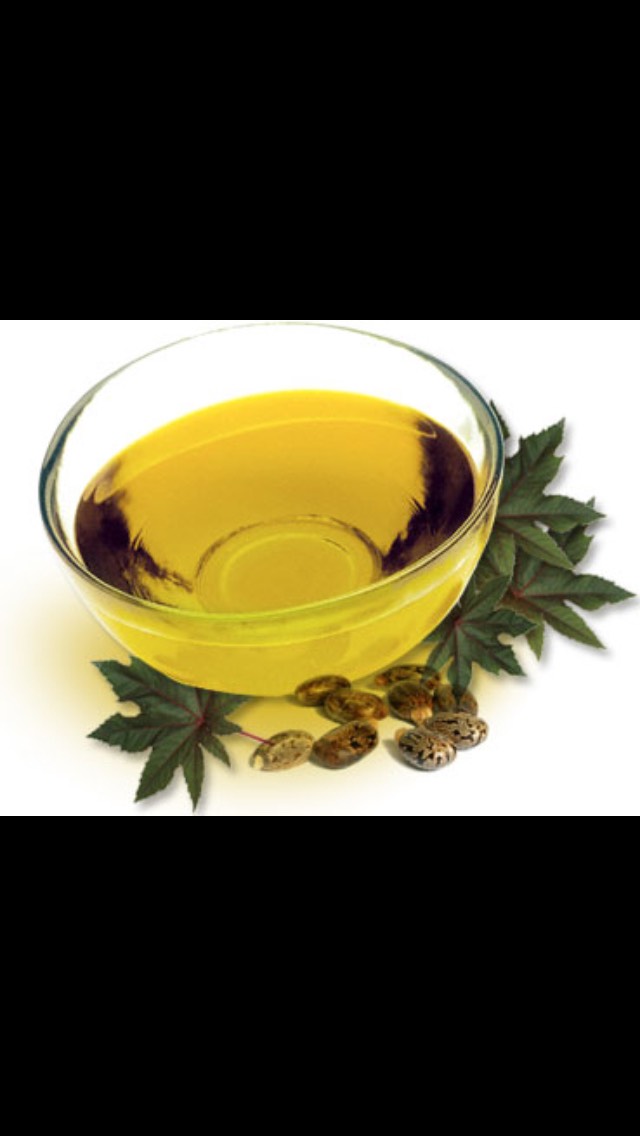 Castor oil helps your hair be shiny and strong 😇😻❤️❤️💖
