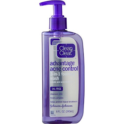 clean&clear 3-in-1 acne wash•I don't use this everyday just when my acne flares up again•wash off then pat dry 