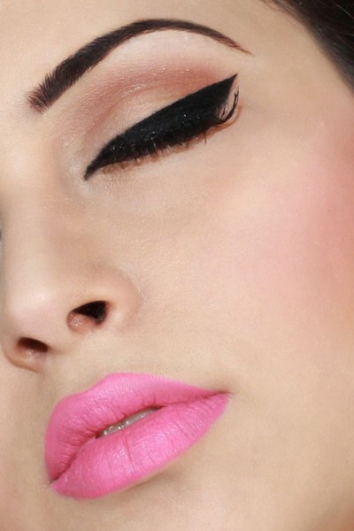 
Black eyeliner complements every lip color in your makeup bag. 
Photo: Pinned by Liv via Beautylish
Photo: Pinterest

