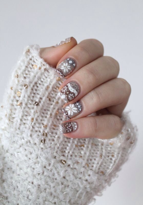 Perfect Nails For The Holidays!! ✨