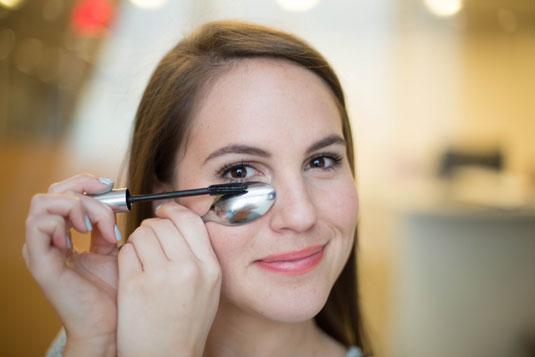 3. Hold a spoon underneath your eye when applying mascara on your lower lashes to avoid marks on your under eye area.
