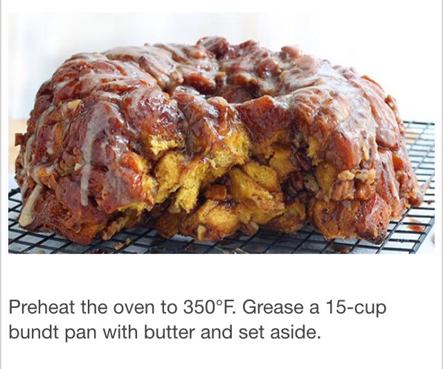 Pumpkin Cinnamon Roll Monkey Bread