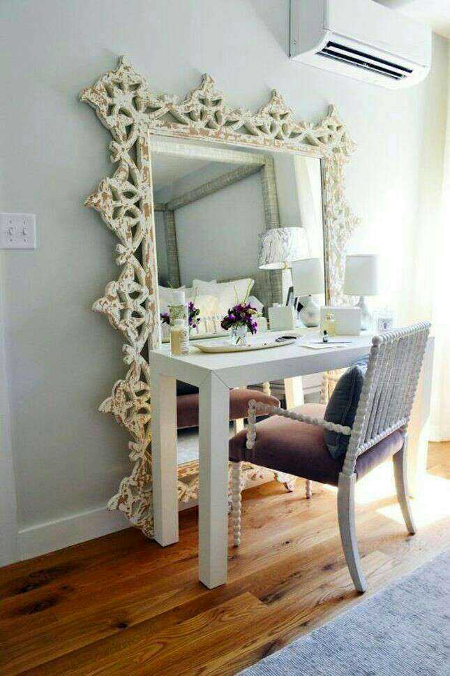 don't have enough room???
small vanity ideas!!!