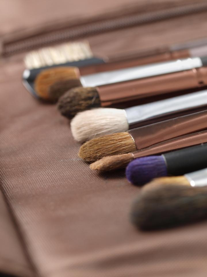 Clean Your Makeup Brushes
Make sure you clean your makeup brushes regularly to avoid a buildup of makeup residue and bacteria. You can purchase makeup brush cleaner from a drug or beauty store, or you can simply use shampoo and conditioner to clean your brushes as you would your own hair. 
