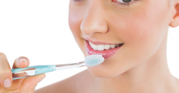 If you have a little extra time on the morning after brushing your teeth gently brush your lips for a nice soft and cool feel if you use peppermint tooth paste 