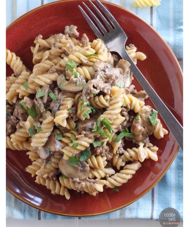 One Pot Ground Beef Stroganoff