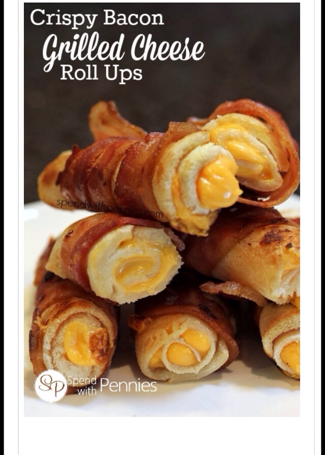 🌟 Crispy Bacon Grilled Cheese Roll Up 🌟