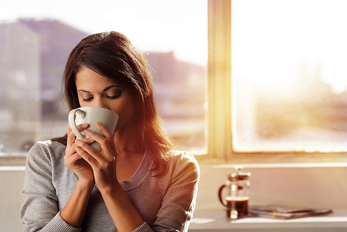 1. Drink the Detox Tea
Drink one cup of our tea three times a day - before you eat breakfast, lunch and dinner
