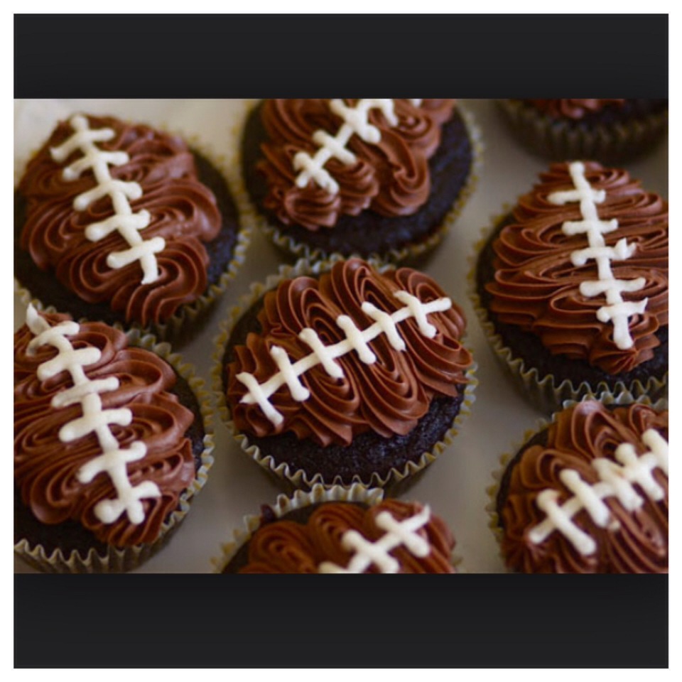 This cupcake is perfect for Super Bowl parties! Bake a chocolate cupcake then get chocolate icing and frost it up and down. Then get white icing and draw the lines for the stiches