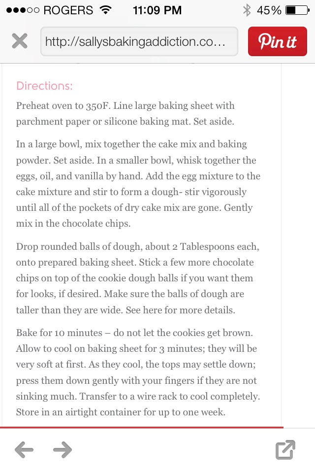 Strawberry Chocolate Chip Cookies! (Super Easy To Make Too!!)