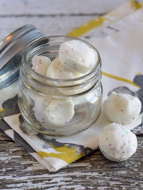 HOMEMADE VICKS SHOWER TABLETS RECIPE 💙💚💛💜