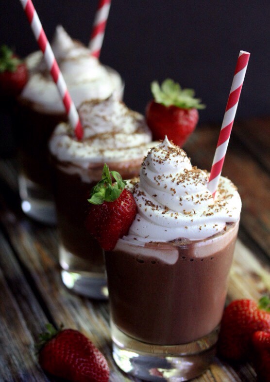 Chocolate covered strawberry pudding smoothies 