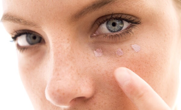 12 Color-Correcting Tutorials That Will Change the Way You Apply Concealer