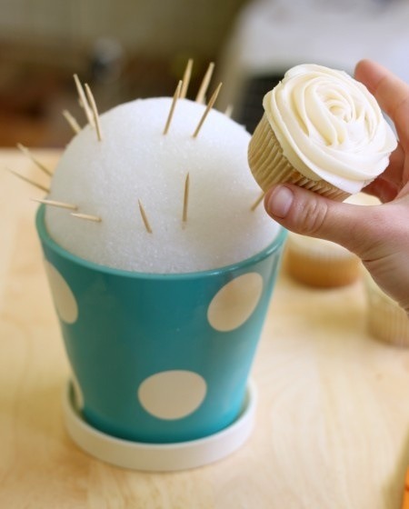 How To Make A Cupcake Bouquet 
