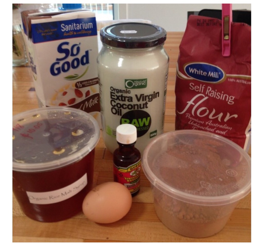 School Mums Quick And Healthyish Chocolate Cake Recipe. π