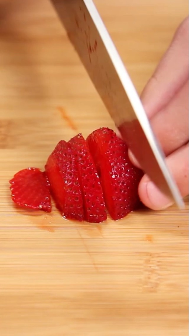 Strawberry Icebox Cake
