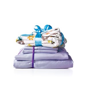 Tie colorful ribbons from gifts you’ve received around sheet sets so individual pieces don’t stray. (This is what they do at our local thrift store to keep sets together.) So smart! You’ll never have to waste time hunting for matching pillowcases again.