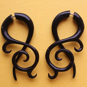 Stunning Horn Earrings Tutorial!