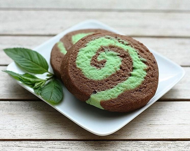 Yummy Pinwheel Cookies To Bake This Evening