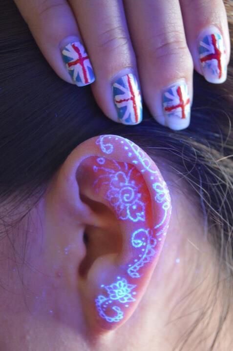 Glow In The Dark TATTOOS Ideas
