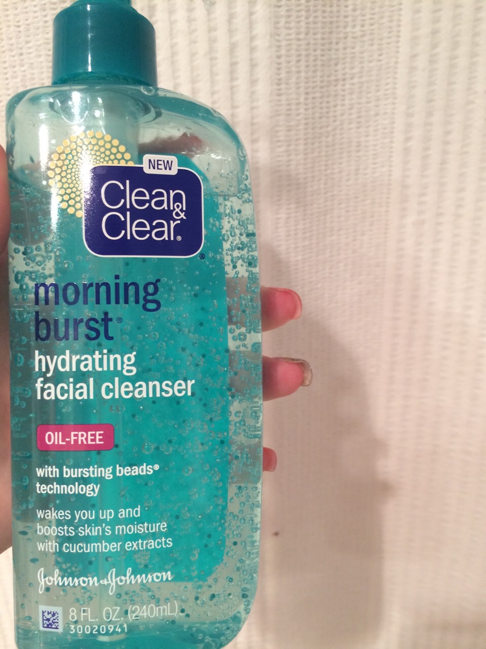 When you wake up , use a hydrating facial cleanser to soothe your face and help prevent dryness . I use clean &' clear morning burst which I also purchased from walgreens . 